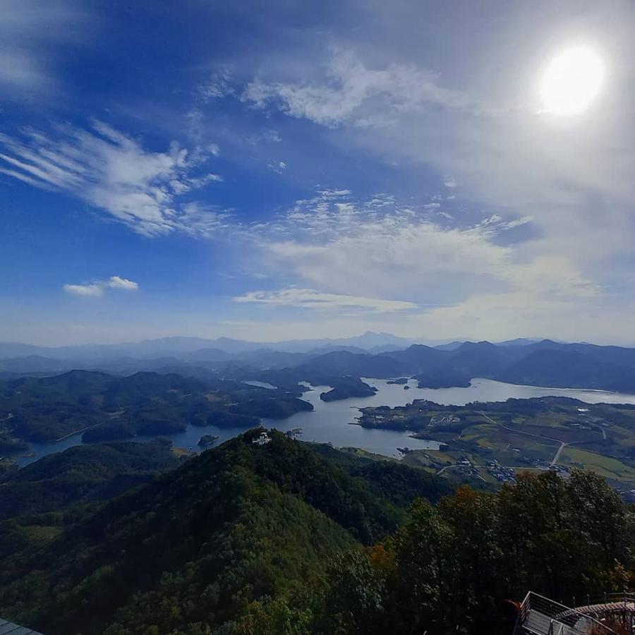 Chamjoeun Pension Chech'ŏn Exteriér fotografie